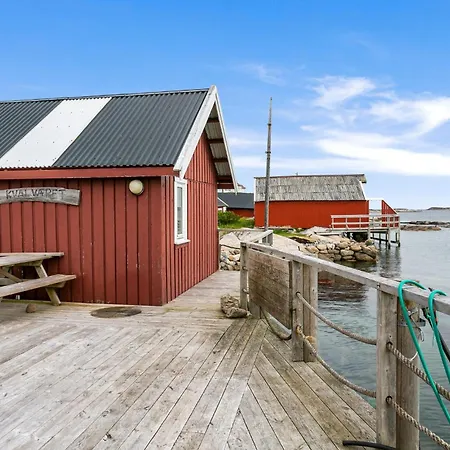 Cozy In Norddyroy With Kitchen * Sætra