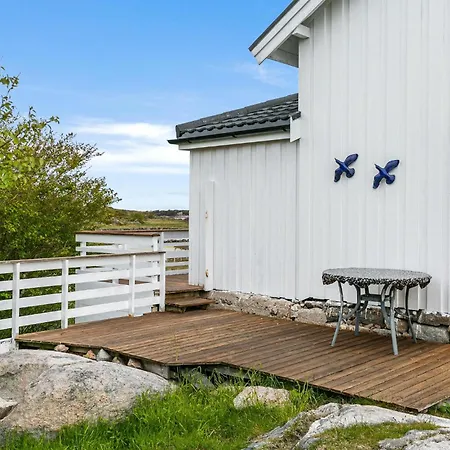 Cozy In Norddyroy With Kitchen Holiday home *