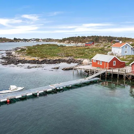 Cozy In Norddyroy With Kitchen * Sætra