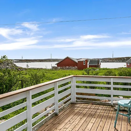 Cozy In Norddyroy With Kitchen 度假居 Sætra