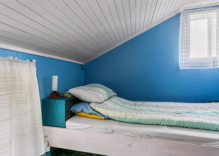 Cozy In Norddyroy With Kitchen Casa de Férias