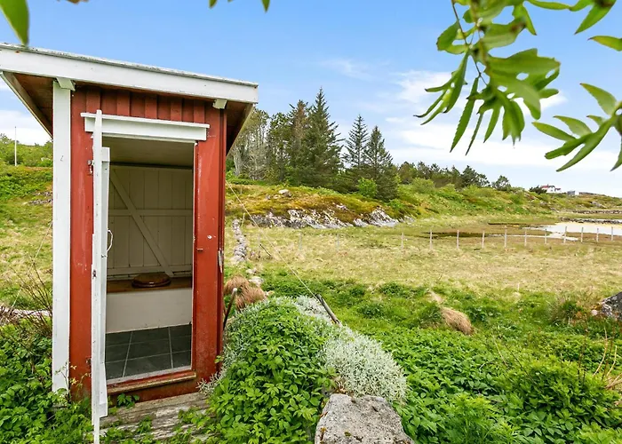 Cozy In Norddyroy With Kitchen Dom wakacyjny Sætra
